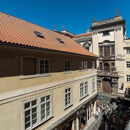 Newly Renovated 1-Bed Apartment At Charles Bridge Praga Exterior foto